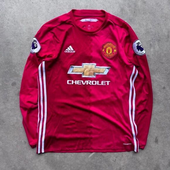 Manchester United like shaw jersey Adidas size medium